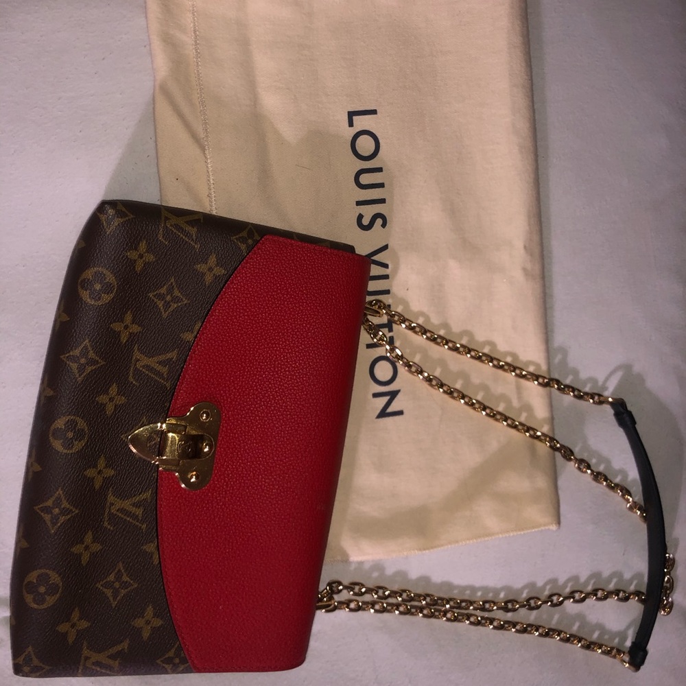 NEW AUTHENTIC LOUIS VUITTON